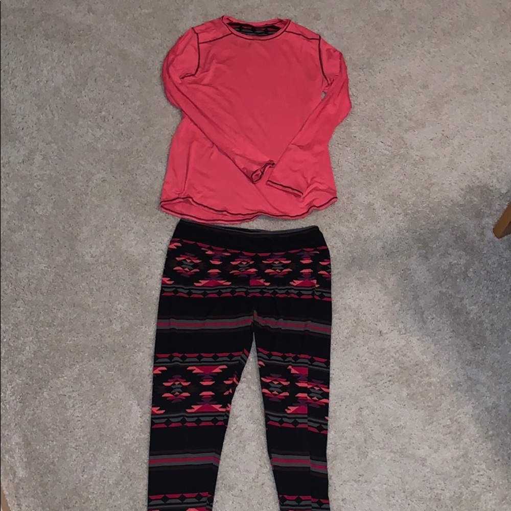 Climate Right by Cuddl Duds shirt and leggings set